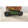 Image 6 : Vintage Lincoln Construction Company Pressed Steel Toy Steam Shovel Excavator by Louis Marx