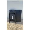 Image 6 : Black Folding Table and 3 Black Folding Chairs