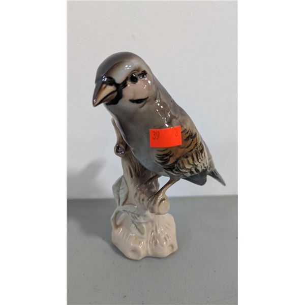 VTG Royal Dux Bohemia #363 Porcelain Sparrow Bird Figurine
