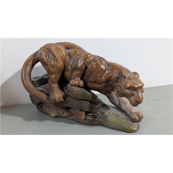 VTG Universal Statuary Corp. Cougar / Mountain Lion Figurine