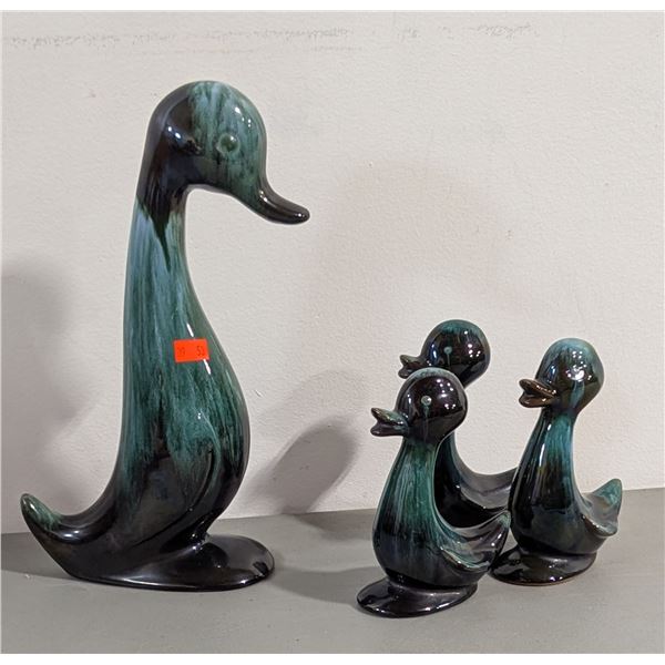 VTG Glazed Ceramic Duck Family Figurines - 4pc
