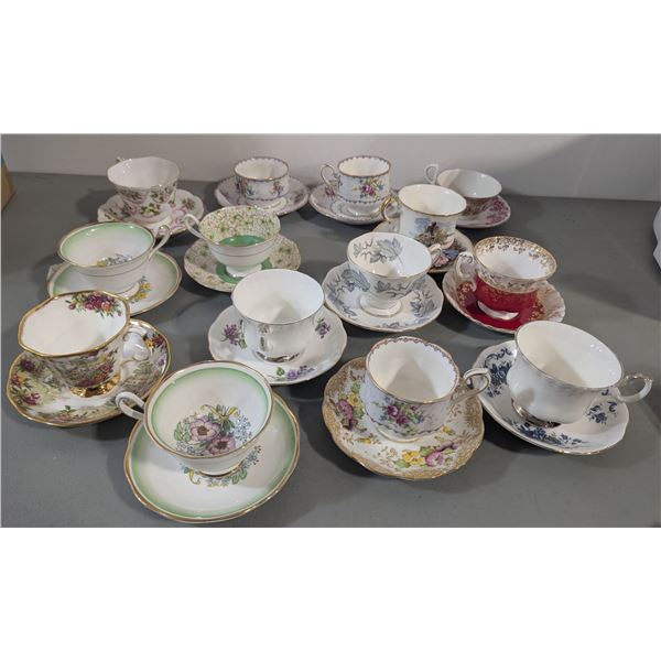 VTG Royal Albert, Paragon & English Bone China Teacups & Saucers