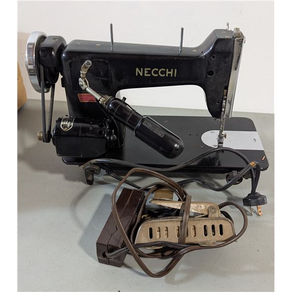 VTG Necchi Made in Italy Sewing Machine w/ Motor & Foot Control