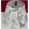 Image 1 : VTG Flora Patterned Lamp Shade