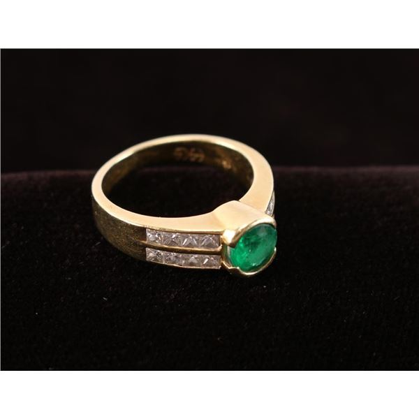 Emerald & Diamond Ring Set in 18kt Yellow Gold