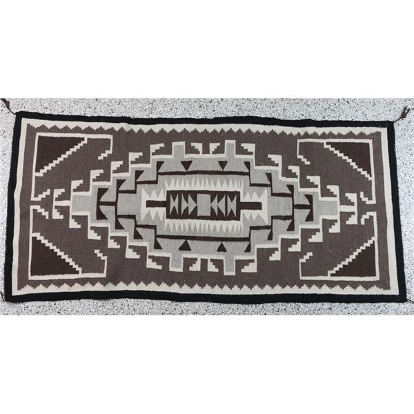 Navajo Runner