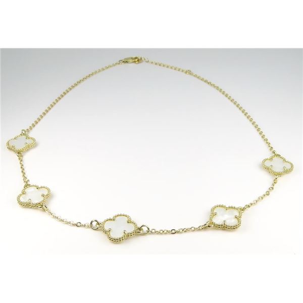 Necklace In the style of Van Cleef
