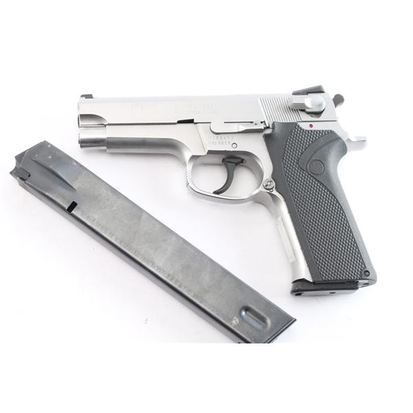 Smith & Wesson 5906 9mm #VAS3462