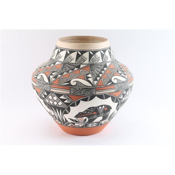 Large Acoma Pot