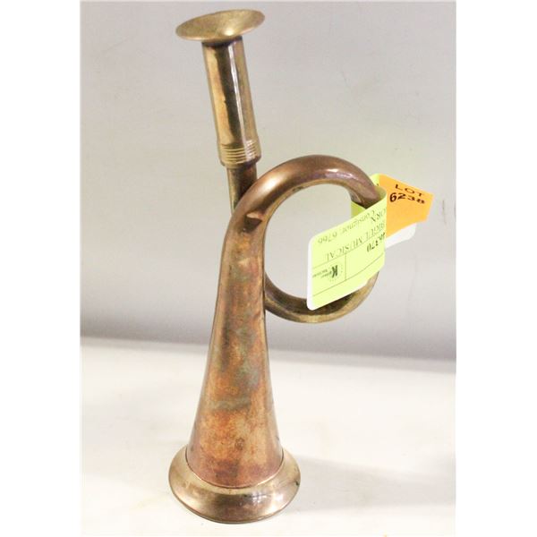 VINTAGE ARMY BIGUL MUSICAL INSTRUMENT / HORN