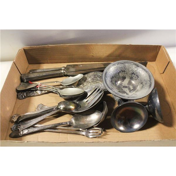 METALWARE SERVING PIECES ASSORTED