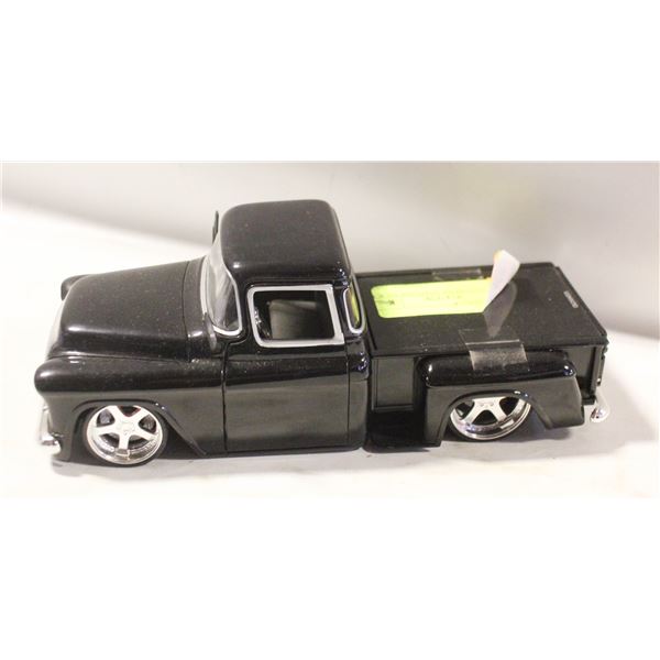 JADA 1955 CHEVY STEPSIDE PICK UP