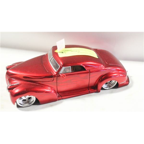 JADA 1940 PONTIAC BUSINESS COUPE - RED