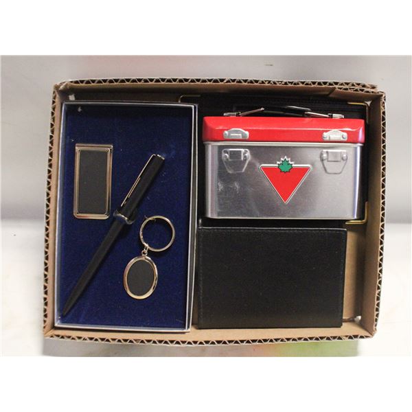 BOX WITH NEW MONEY CLIP, PEN & KEYCHAIN GIFT