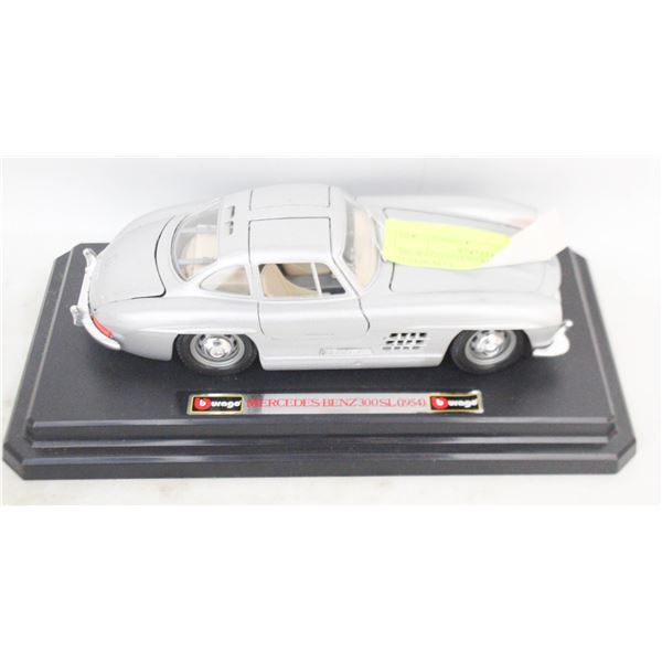 BBURAGO 1954 MERCEDES BENZ SL (1:24 SCALE)