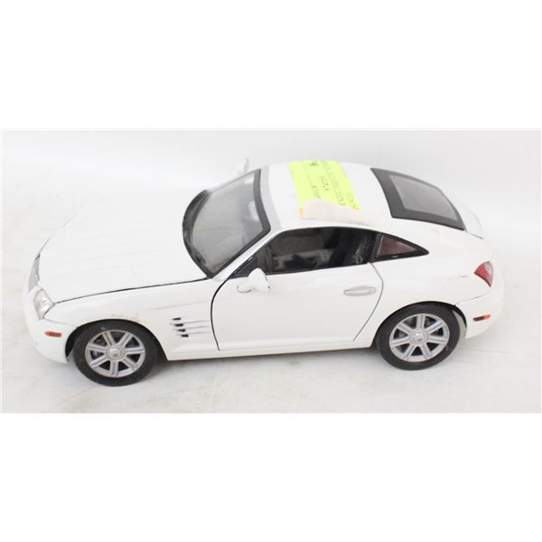 MOTOR MAX CHRYSLER CROSSFIRE (1:18 SCALE)