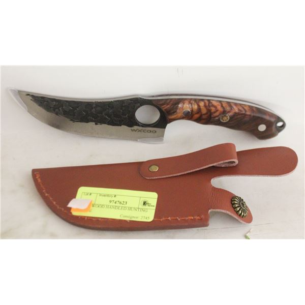 NEW WOOD HANDLED HUNTING KNIFE