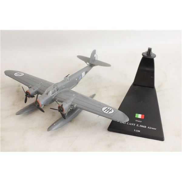 MILITARY BOMBER SEAPLANE MODEL