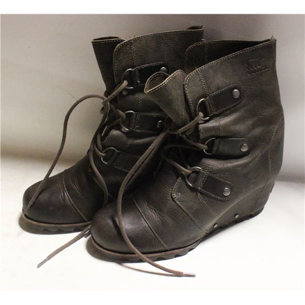 ESTATE SOREL LADIES BOOTS SZ 9