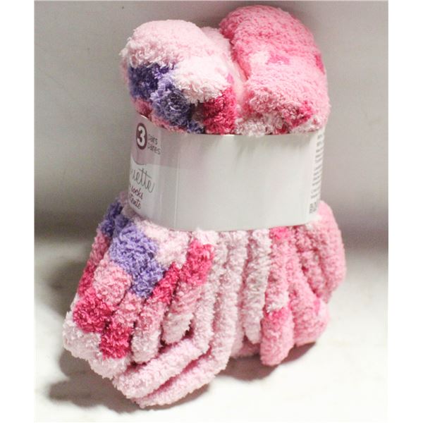 LOUNGING SOCKS 3 PAIRS