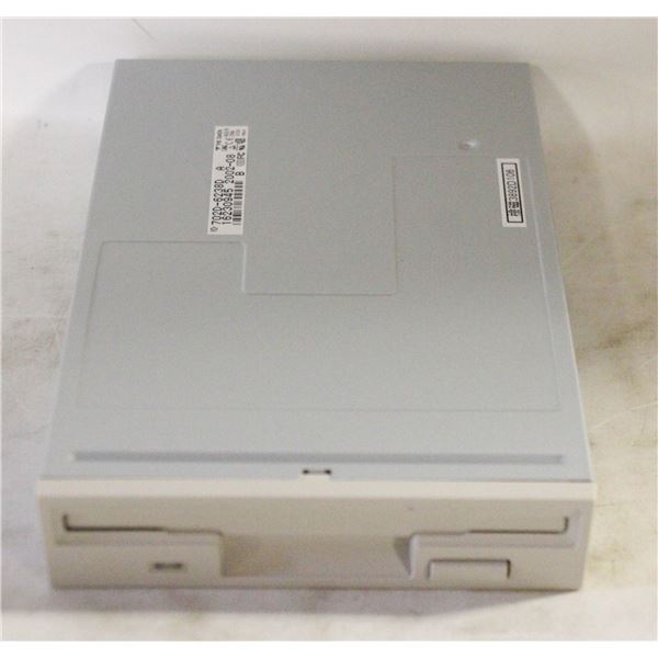 YE DATA 702D-6238D FLOPPY DISK DRIVE NEW