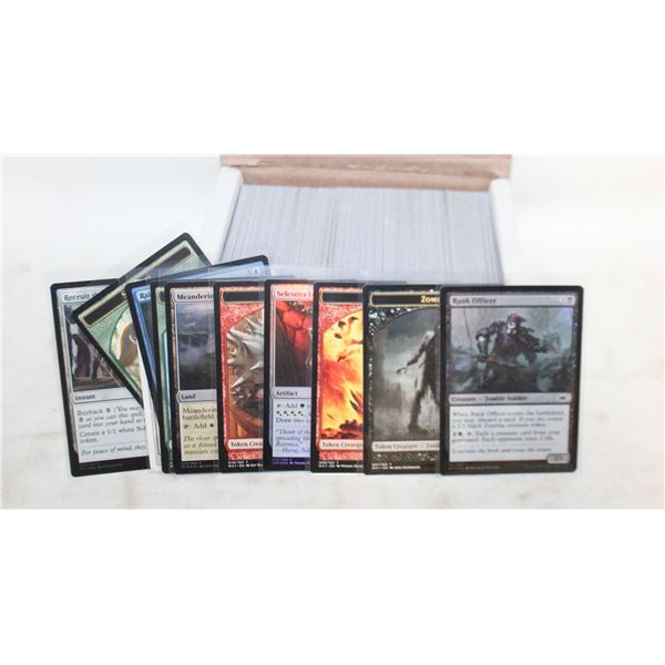 200+ MAGIC: THE GATHERING CARDS IN