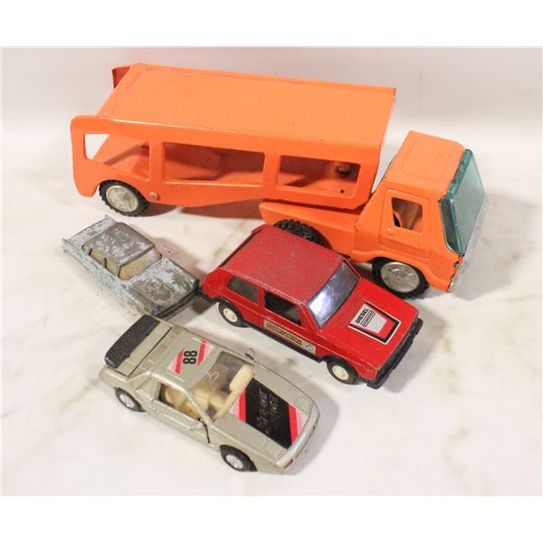 RED CAR RABBIT DIESEL, GREY CAR SUPER GT,