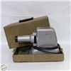 Image 2 : VINTAGE VIEWLEX V-33 PROJECTOR + CASE