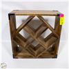 Image 1 : SOLID WOOD FREE-STANDING 4 BOTTLE WINE RACK