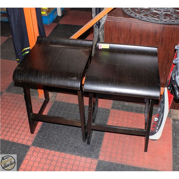 2 WOOK STOOLS BLACK/BROWN 21" HIGH