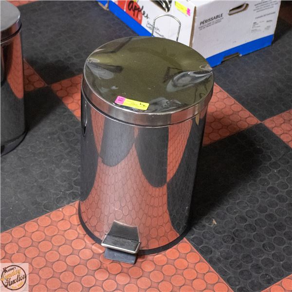 ROUND STAINLESS STEEL PEDDLE GARBAGE CAN