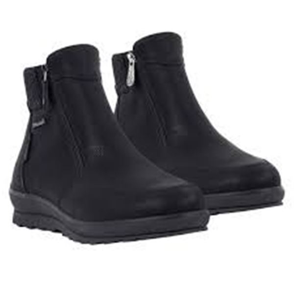 NEW BLONDO WOMEN'S BLACK WINTER BOOTS SIZE 8