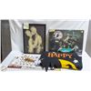 Image 1 : LOT OF HALLOWEEN DECORATING KITS