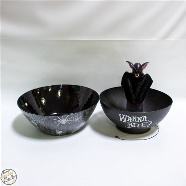 2 HALLOWEEN CANDY HOLDERS