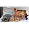 Image 1 : LOT OF HALLOWEEN DECORATING KITS