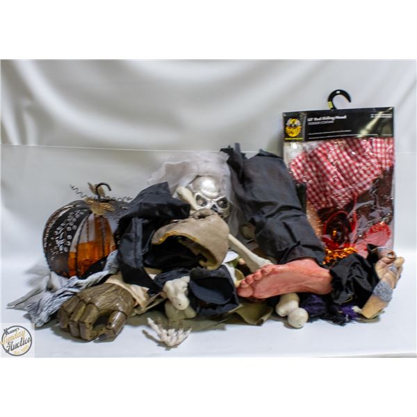 LOT OF ASSORTED HALLOWEEN DECOR