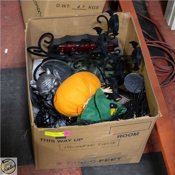 LARGE LOT OF SCENE SETTERS GIANT DECOR