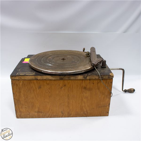 VINTAGE MASON & RISCH TORONTO HAND CRANK