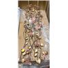 Image 1 : METAL WALL DECOR WITH
