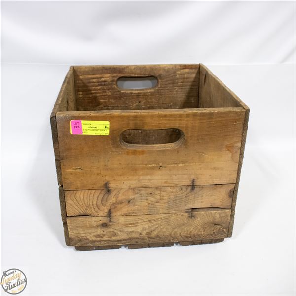 VINTAGE ALPHA JERSEY DAIRY  MILK CRATE