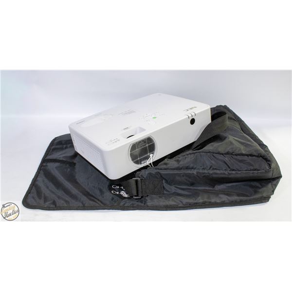 NEC HDMI PROJECTOR MODEL MC372X CABLES INCLUDED