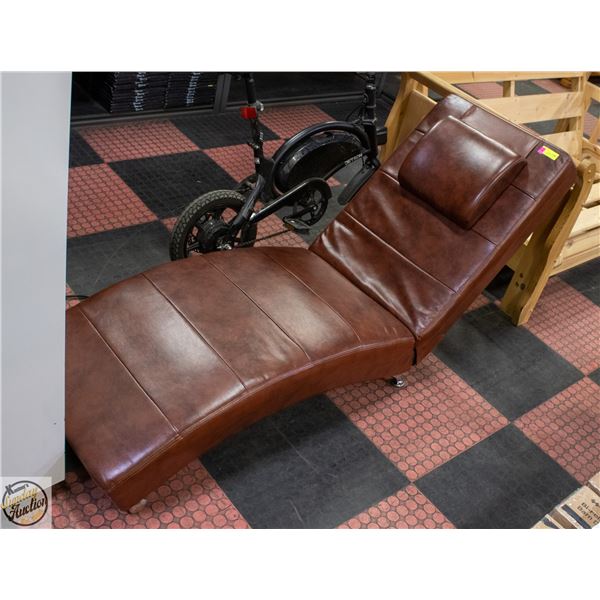 BROWN LEATHERETTE CHAISE LOUNGE WITH MULTI-
