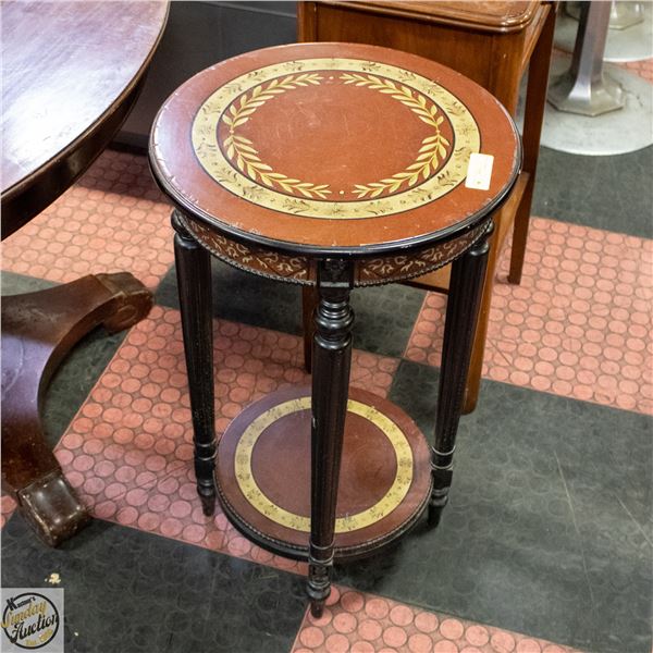 NEOCLASSICAL ROUND GUERIDON SIDE TABLE