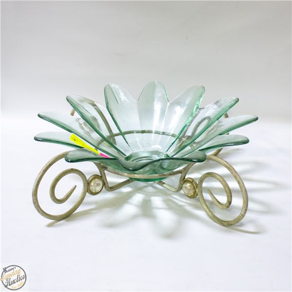 GREEN FLOWER GLASS BOWL ON METAL STAND