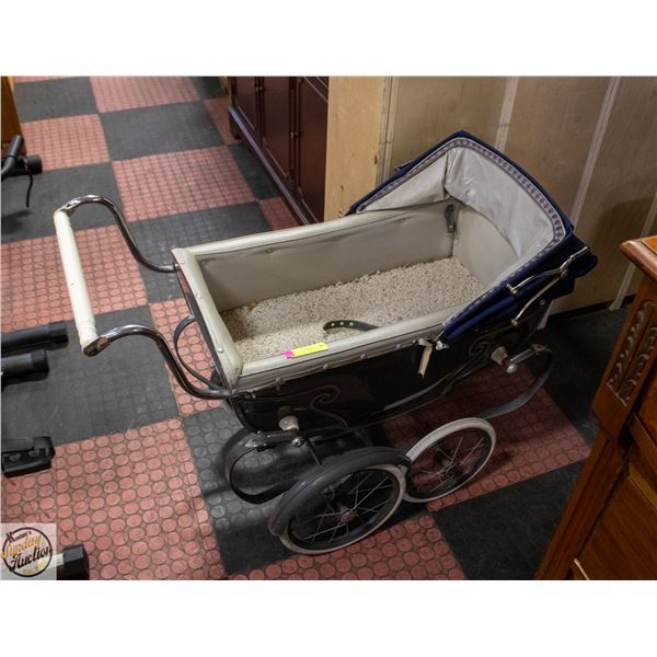 SILVER CROSS COACH BUILT LUXURY DOLL'S PRAM