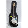 Image 1 : 1SQUIRE STRAT BLACK ELECTRIC WITH SOFT CASE