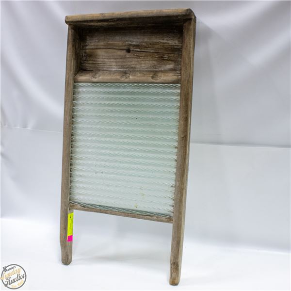 VINTAGE CANADIAN MADE WASHBOARD 12" X 24"