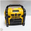 Image 1 : DEWALT COMPACT WORKSITE RADIO