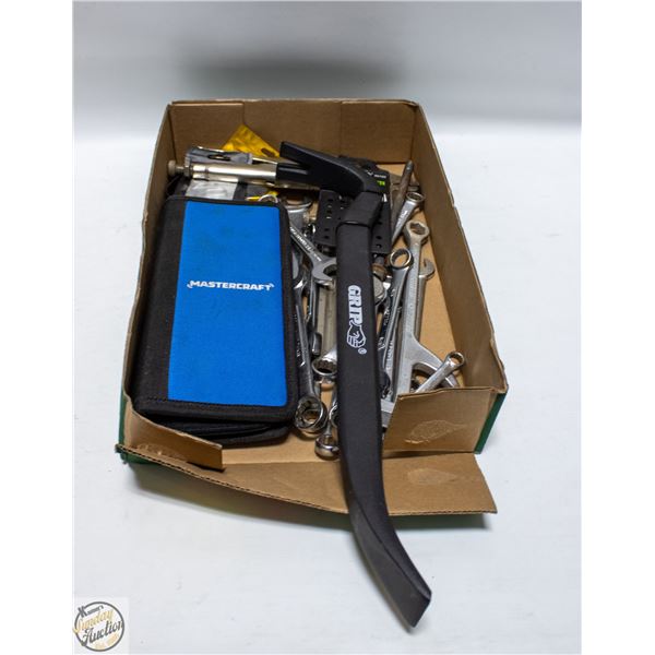 LOT OF ASSORTED TOOLS