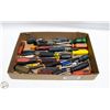 Image 1 : FLAT OF SCREWDRIVERS INCLUDING KLEIN TOOLS